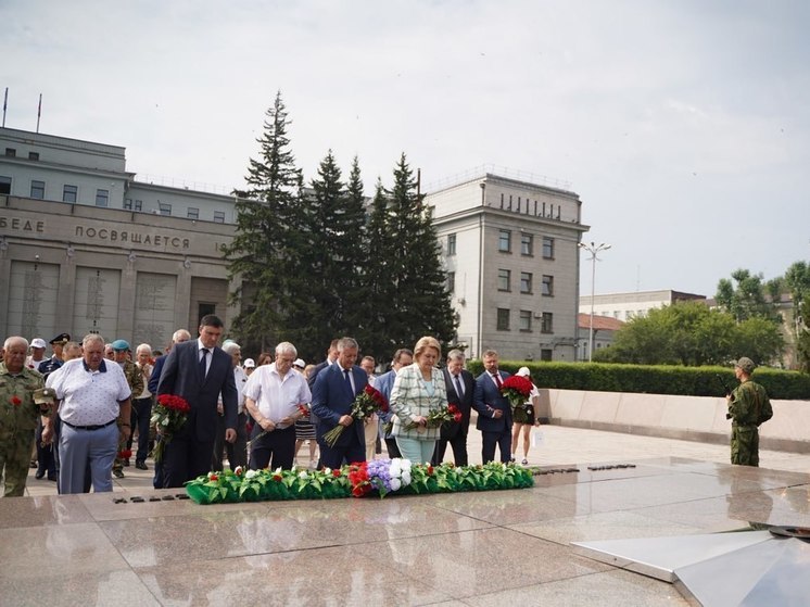 В Иркутске представители землячеств и губернатор почтили память участников военных действий