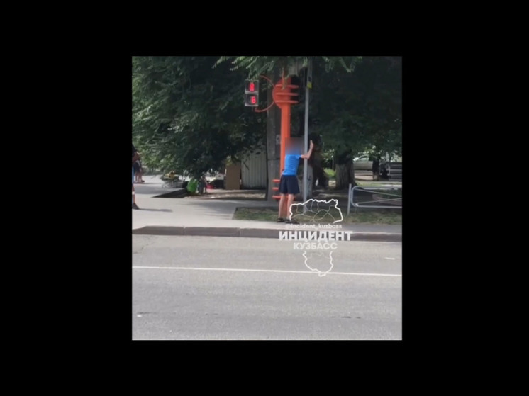 Пристававший к прохожим в Кемерове наркоман попал под арест