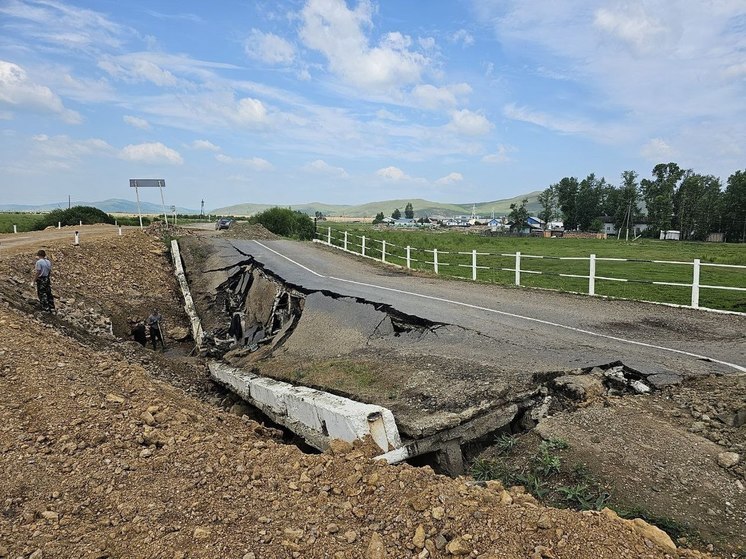 Депутат Госдумы Гурулев возмутился состоянием дороги в Забайкалье