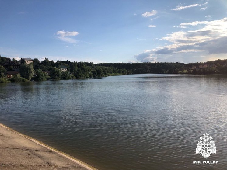 В Орловском МО в водоёме утонул мужчина