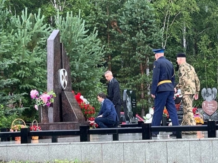 Память погибших сотрудников ОМОН почтили в Комсомольске-на-Амуре