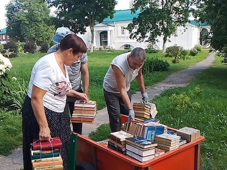 Владимирский музей отправил книги солдатам на СВО