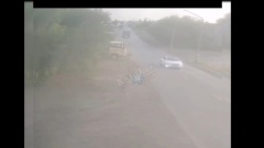 Момент смертельного ДТП с грузовиком и пешеходом в Новокузнецке попал на видео