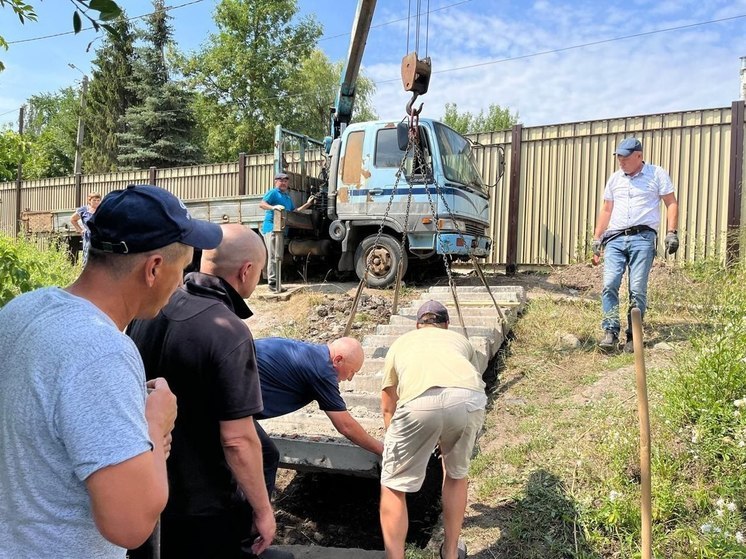 Вадим Супиков оказал содействие в оборудовании лестничного перехода