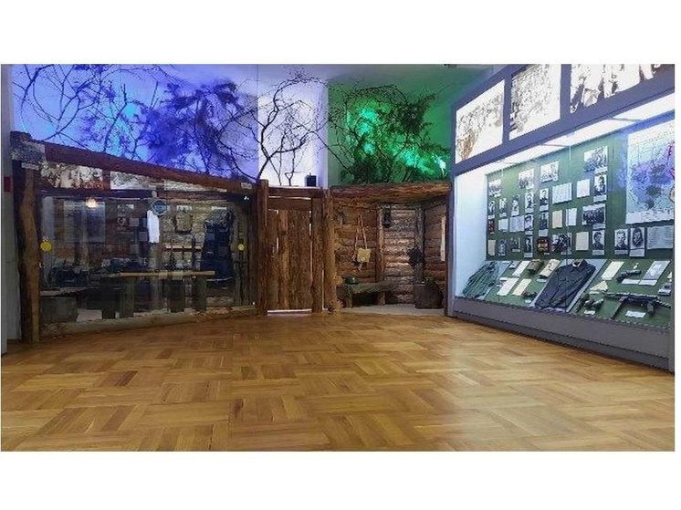 К 80-летию смоленского партизанского парада в музее Великой Отечественной войны подготовили тематическую экскурсию