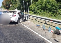 Утром 21 июня на трассе Сызрань – Саратов – Волгоград произошло столкновение грузовика КАМАЗ и автомобиля «Мазда»