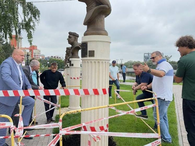 На аллее чемпионов в Омске начались восстановительные работы на месте обвала