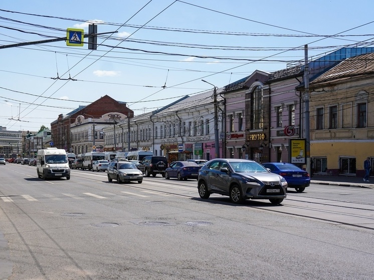 На перекрестке улиц Воздухофлотской и Болотова в Туле временно организуют реверсивное движение