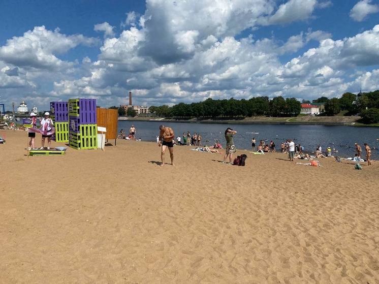 Псков молодой: на городском пляже прошел молодежный фестиваль