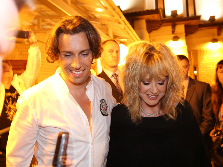 Родственница Пугачевой обвинила Галкина, что он настроил певицу против родных