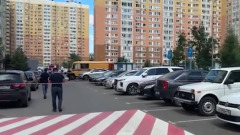 СКР показал кадры с места взрыва автомобиля на севере Москвы