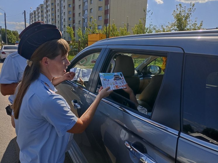 В Твери ГИБДД контролирует наличие детских кресел в автомобилях