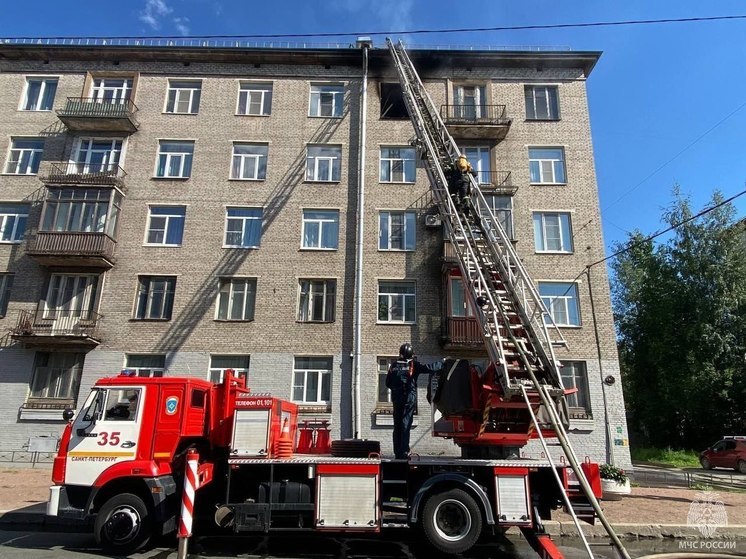 Жителей пятиэтажки на Зайцева эвакуировали из-за пожара