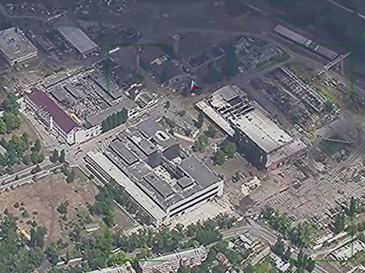 Появилось видео удара «Искандером» по бронетанковому заводу в Харькове