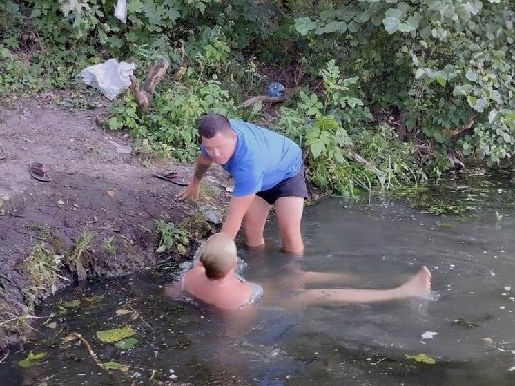 Водолазы 2 часа спасали женщину на реке Сейм в Курске