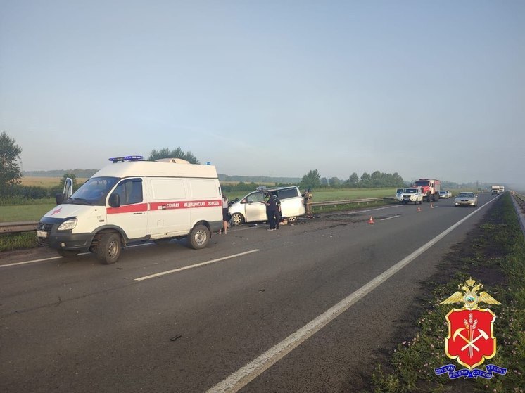 Три человека погибли и три пострадали в результате аварии в Кузбассе