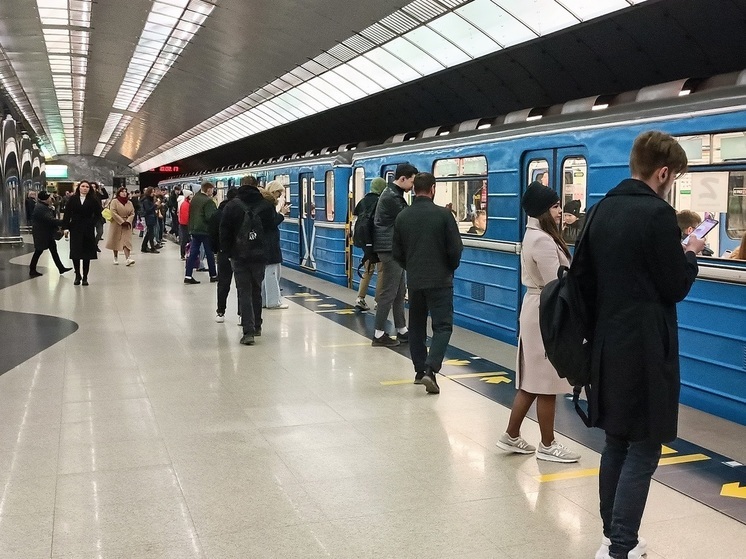 Умер екатеринбуржец, попавший под поезд в метро и под машину