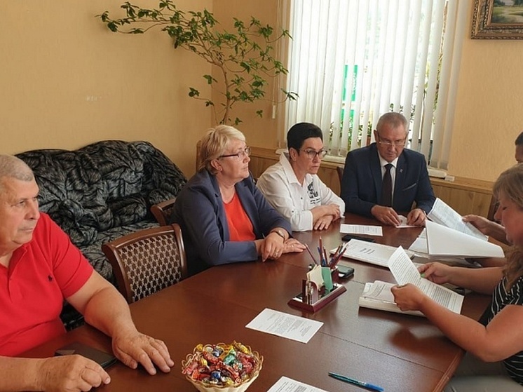 Конкурсная комиссия Петровска рассмотрит двух претендентов на должность главы