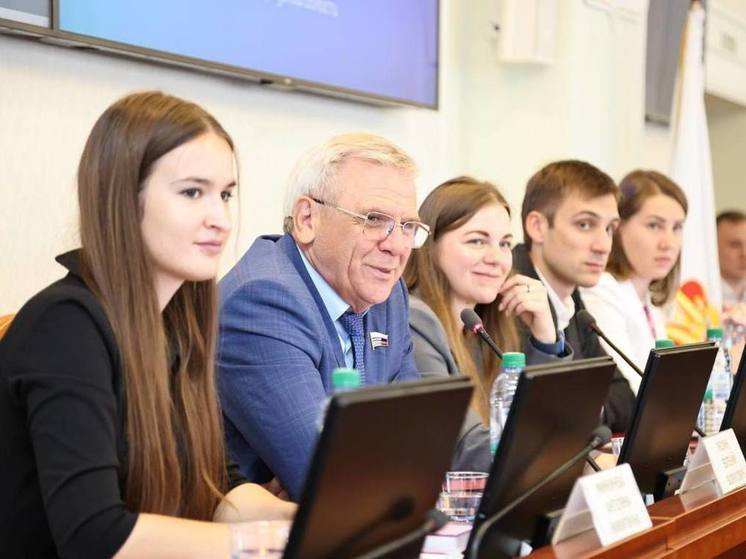 Нижегородская молодежь предложили меры по борьбе с борщевиком