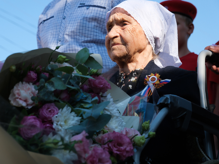 В Астраханской области участница Великой Отечественной войны отметила 100-летний юбилей