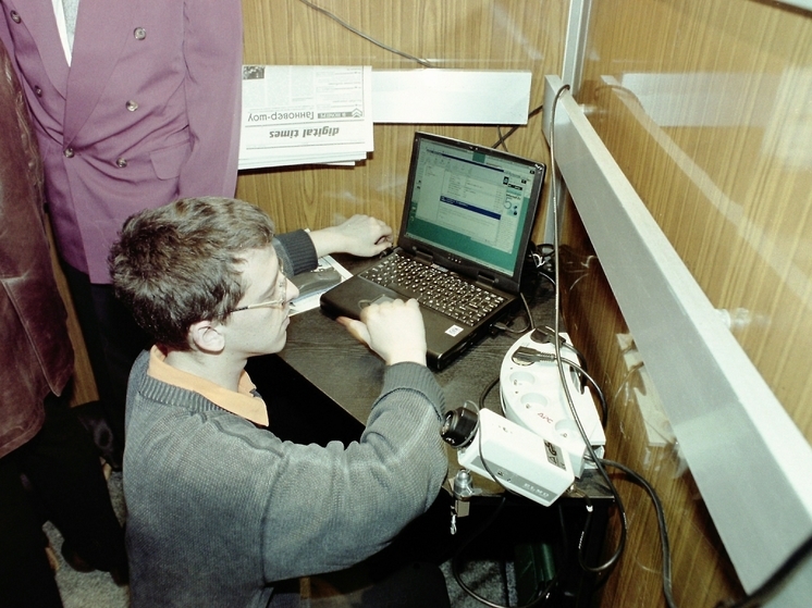 Baza: мошенники обманули экс-начальника ФСБ по Москве и Подмосковью