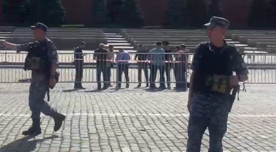 На Красной площади в Москве ликвидируют последствия ЧП с огнем