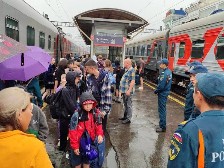 Пострадавшие от наводнения на севере Омской области дети приехали отдыхать в Иркутск