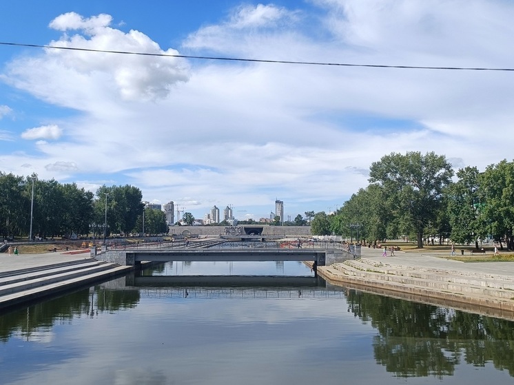 В Екатеринбурге почтили память детей-жертв войны в Донбассе