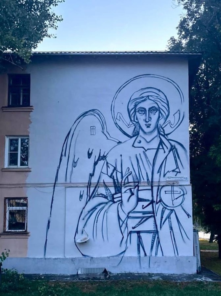 Известный стрит-арт художник украсил стены нижегородских домов