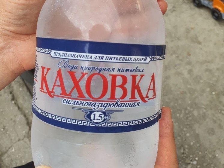 Жителей сел Новокаховского округа регулярно обеспечивают питьевой водой