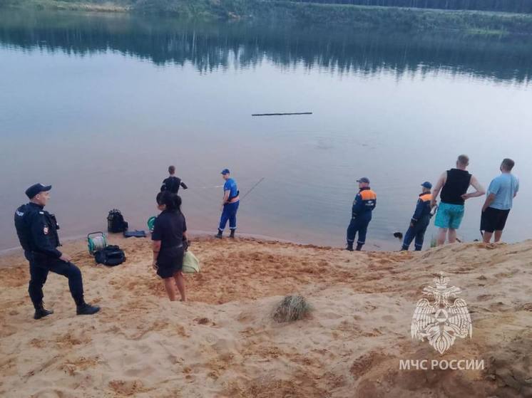 На карьере в Ломоносовском районе утонул 8-летний мальчик