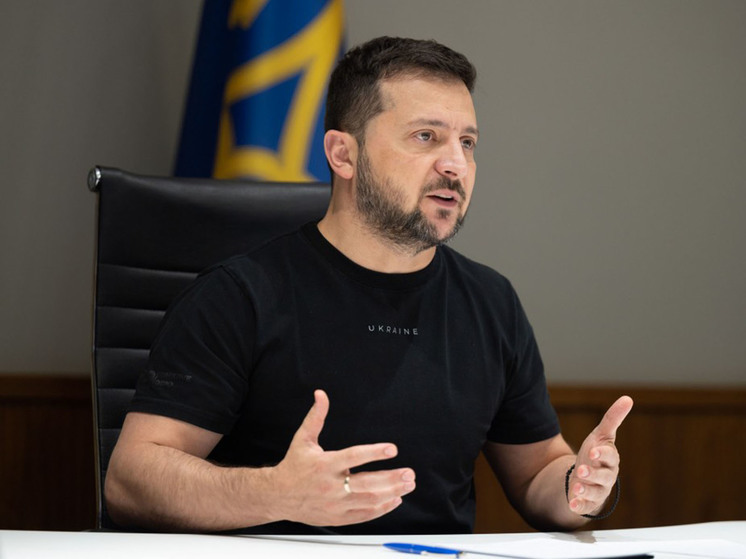 Просроченного президента Украины загнали в бункер