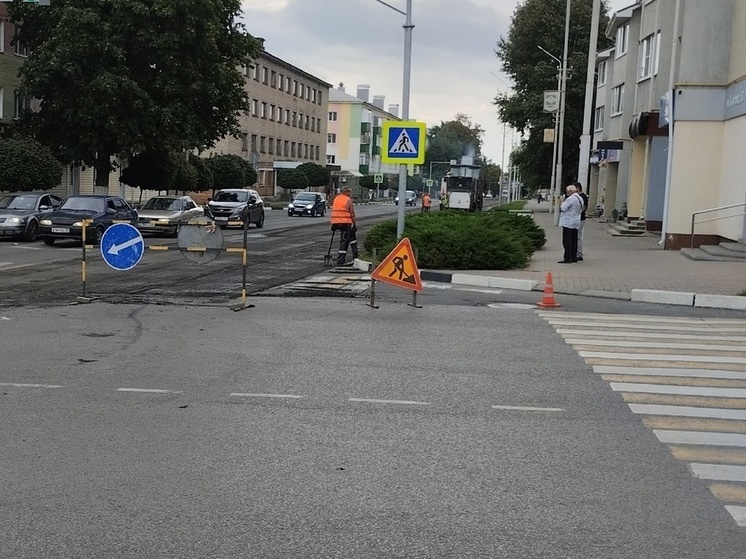 На одной из улиц Луганска ограничат транспортное движение