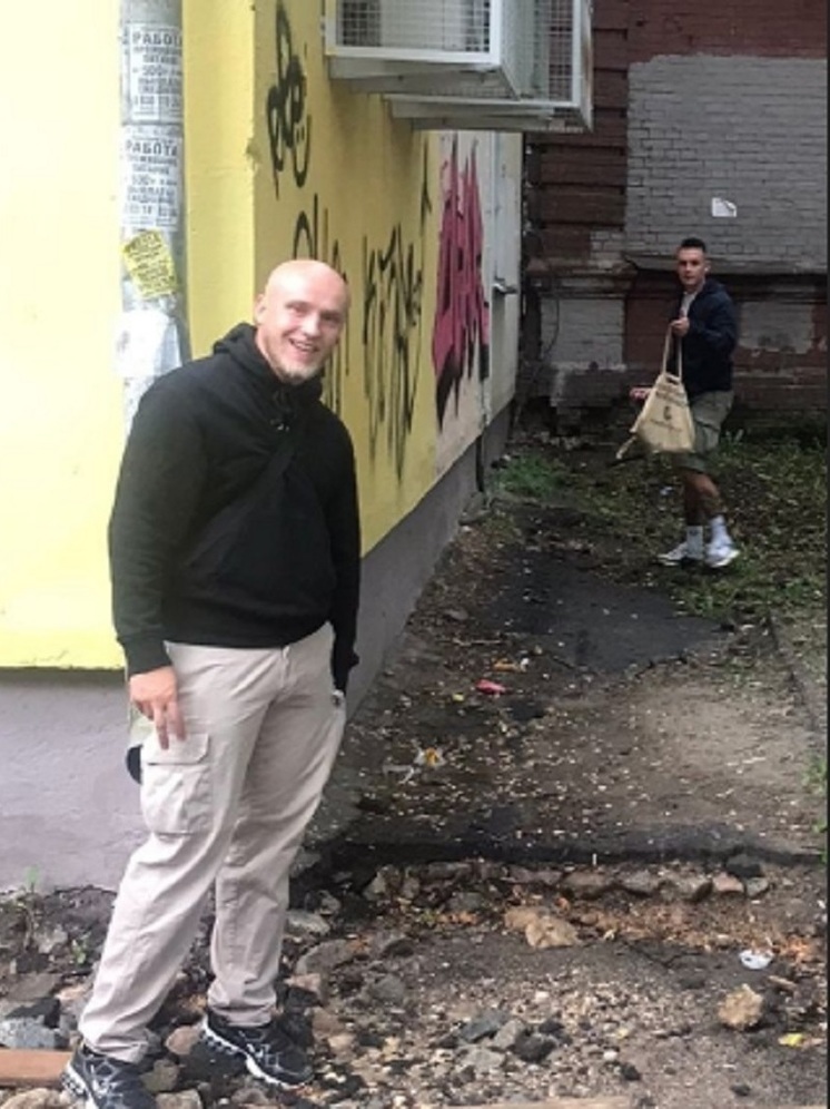 В центре Ярославля два вандала расписывали дома, а власти молчат