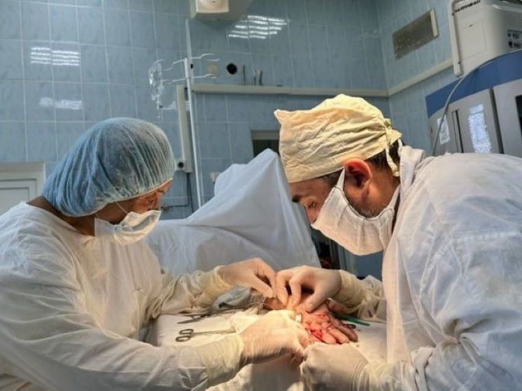 Башкирские хирурги восстановили сухожилия на руке 58-летней пациентки