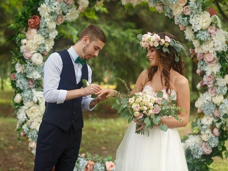 Самую популярную этим летом дату для свадьбы назвали в Подмосковье