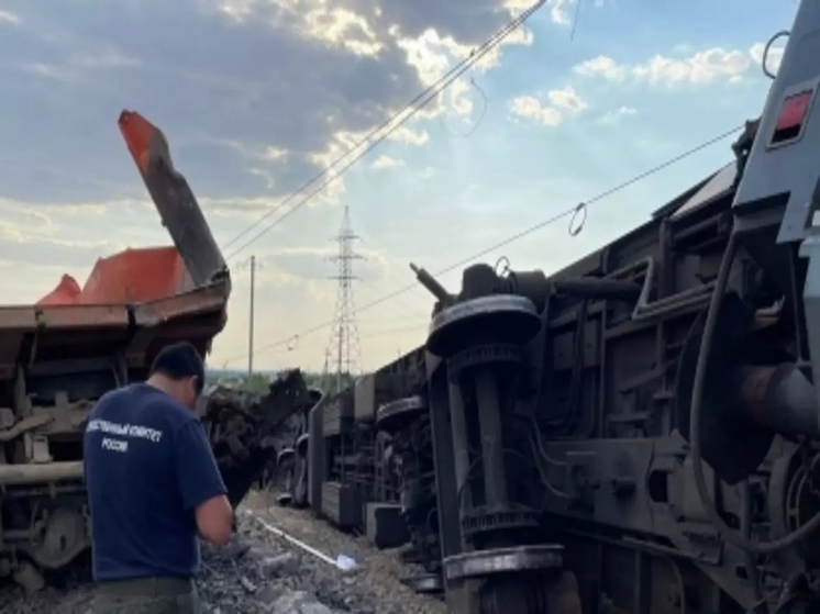В Ростов передали уголовное дело о сходе поезда в Волгоградской области