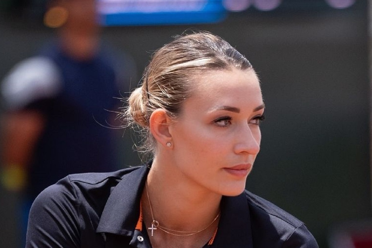 Любимый сопровождает теннисистку на турнирах