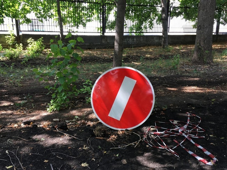 В Саратове парк «Липки» после ремонта напоминает стройплощадку