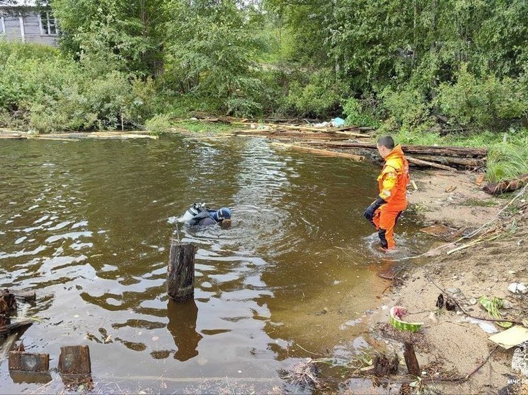 Водолазы МЧС нашли тело третьей погибшей при аварии на Беломорканале