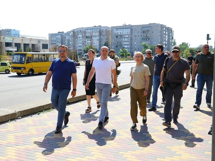 Новгородская делегация оказала поддержку социальным объектам в Запорожской области
