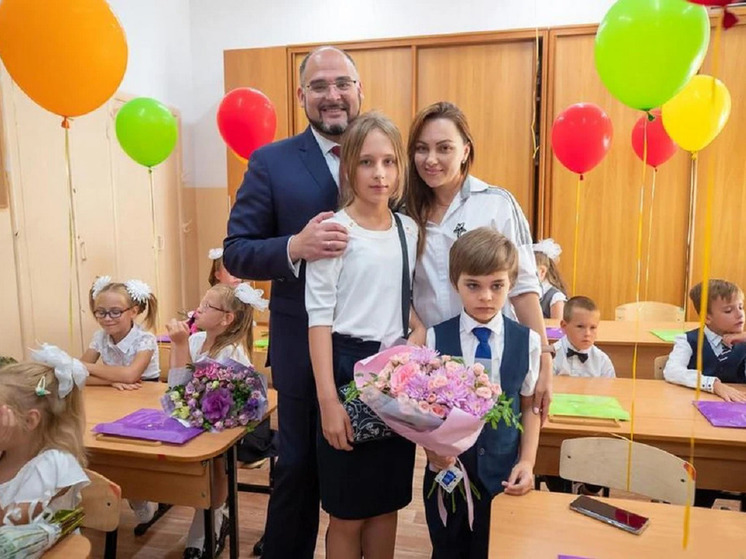 Мэр Владивостока стал отцом в третий раз