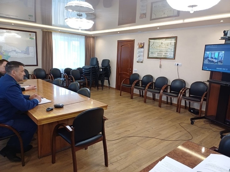 Жители Койды поделились с мезенским прокурором актуальными проблемами