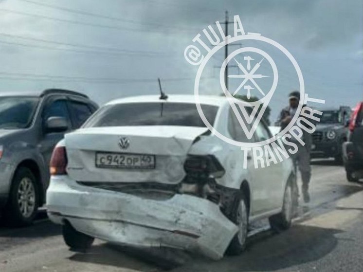 Один человек погиб в массовой аварии на тульской трассе