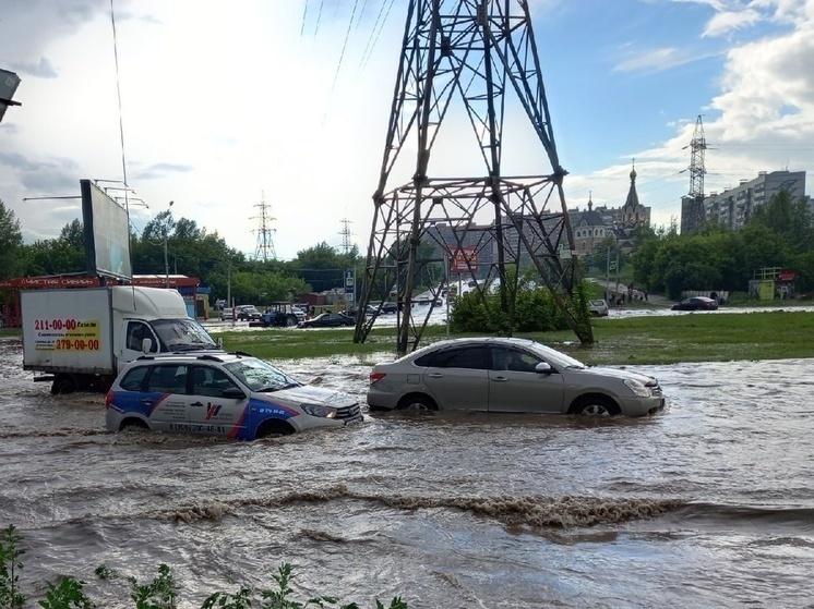 В Новосибирске введен режим повышенной готовности из-за поврежденной ливневки