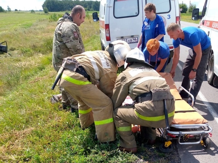 В Курской области «Лада» вылетела в кювет – есть пострадавшие