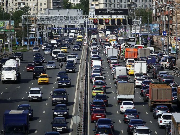 Количество старых машин в автопарке России превысило 70%