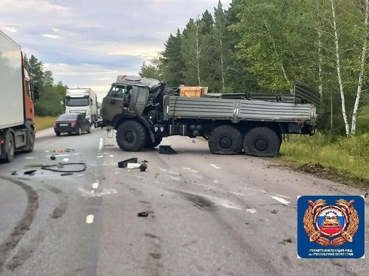 Из-за смертельного ДТП в Татарстане трассу М-5 закрыли: столкнулись КАМАЗ и легковушка