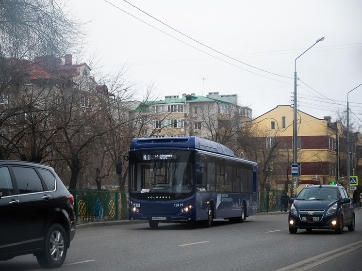 В Астрахани автобусы М1 до поселка Советский поедут уже завтра