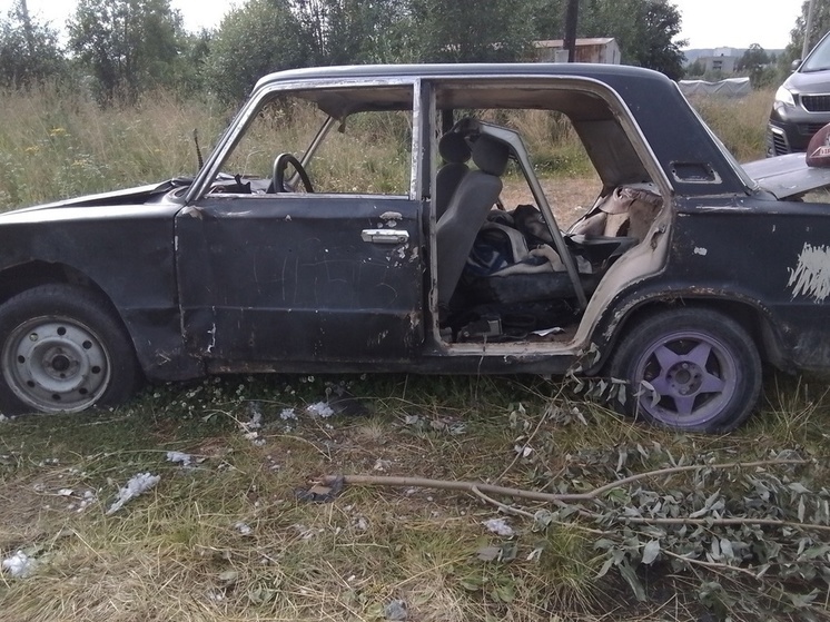 Владельца брошенного автомобиля разыскивают в Ковдоре